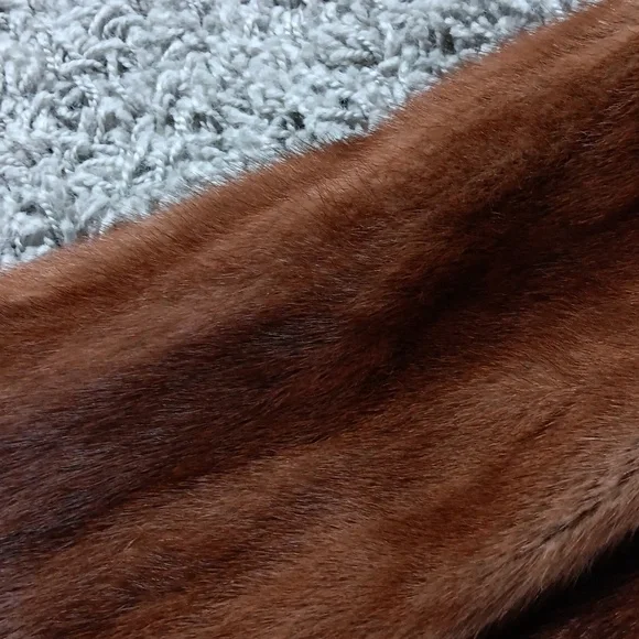 Elegant Vintage Mink  Brown Fur Coat - Picture 5 of 5